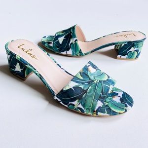 NWOT Lulu's Jax Tropical Palm Leaf Mule Sandals